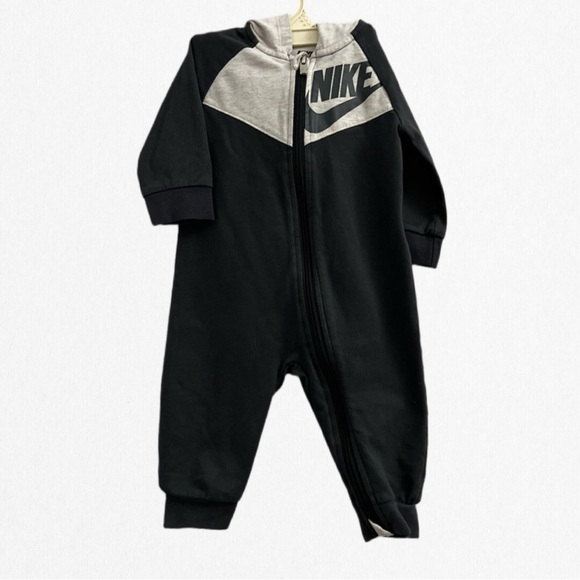 Nike Gray Footies One Piece with Hood and Zipper - Picture 1 of 3